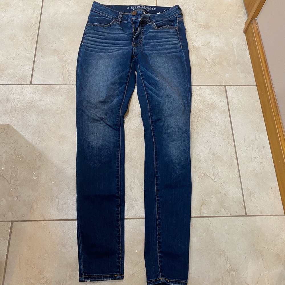 American Eagle extra stretch jeans, size 4.